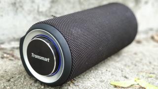 Prezentare Tronsmart Element T6 Plus: Boxă wireless cu acustică de 40W, rezistență la apă și autonomie generoasă