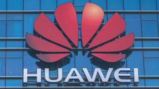 Google ia apărarea Huawei, insistă că pierderea lui Android de pe telefoanele companiei chineze aduce o ameninţare de securitate pentru SUA