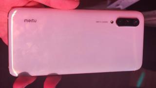 Xiaomi Mi CC9 Meitu își dezvăluie capabilitățile în materie de fotografiere selfie low-light (video)