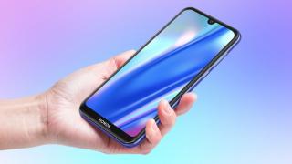 Honor Play 8 vine la un preț de doar 80 euro și are ecran HD+ de 5.71 inch, procesor Helio A22