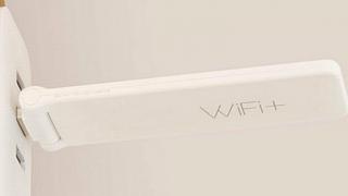 Xiaomi WiFi Repeater 2 este un amplificator pentru semnal la internet în toată casa; Suportă până la 16 dispozitive conectate