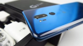 Prezentare huse LG G7 ThinQ: huse UAG, CUBZ, Slim Armor şi VRS (Video)