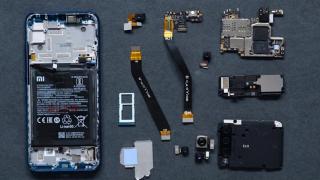 Veşti bune despre Xiaomi Mi A3: telefonul este uşor de reparat, conform disecţiei sale