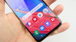 Samsung Galaxy A40 Review în Română