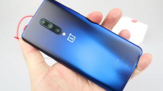 OnePlus 7 Pro: Baterie care bate orice alt OnePlus, întrece şi marii rivali Samsung şi Huawei parţial
