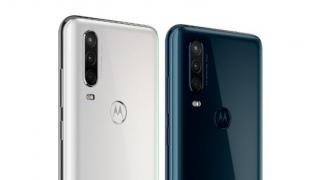 Motorola One Action prezentat în noi randări; Vedem variantele pe alb și albastru