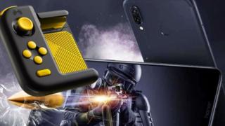 Huawei lansează un accesoriu de gaming pentru telefoane: Honor GamePad, cu baterie extra inclusă