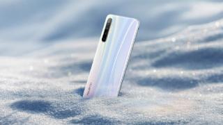 Realme XT, primul smartphone Oppo cu senzor foto de 64 megapixeli apare într-o imagine oficială