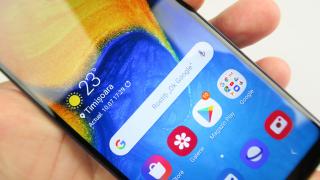 Samsung Galaxy A20e: Display TFT LCD deloc rău