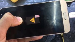 Android 10 va dezactiva automat portul USB de pe telefon în caz de supraîncălzire sau... contaminare