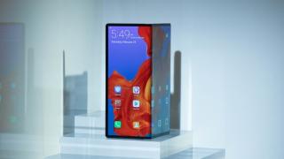 CEO-ul Huawei afirmă că Mate X ar putea debuta luna viitoare; Confirmă și varianta cu Kirin 990