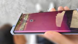 E groasă! Huawei Mate 30 Pro apare cu Android AOSP la bord, fără aplicaţii Google