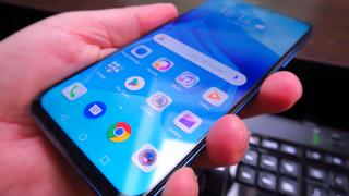 Honor View 20: OS, UI aplicaţii cu Magic UI care e fix EMUI