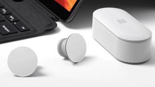 Surface Earbuds sunt primele căști in-ear complet wireless de la Microsoft și sunt mai scumpe decât AirPods 2