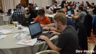 DevCon și DevHacks 2019 sunt evenimentele pe care nu trebuie să le ratezi în această toamnă dacă ești pasionat de tehnologie
