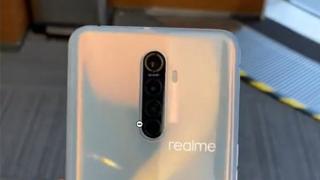 Mult aşteptatul Realme X2 Pro apare într-un clip hands-on, cu un spate foarte lucios (Video)
