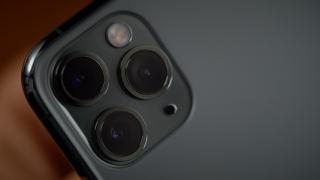 [UPDATE: Google spune că este un bug] Stocare nelimitată a fotografiilor la calitate originală în Google Photos pe iPhone 11, dar nu și pe Pixel 4! Iată motivul