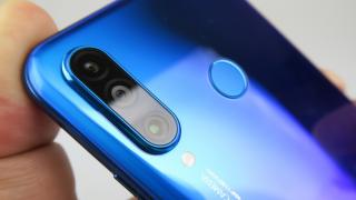 Mini Turul Magazinelor #108: Huawei P30 Lite în sfârşit la preţ corect, Xiaomi Mi 8 Lite la reducere şi telefon cu baterie de 13.000 mAh