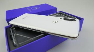 Motorola One Action: Baterie generoasă pentru iubitorii de acţiune, în casă şi afară