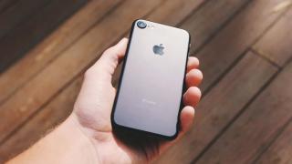 Producţia în masă a lui iPhone SE 2 va începe în ianuarie, iar telefonul se va lansa în martie