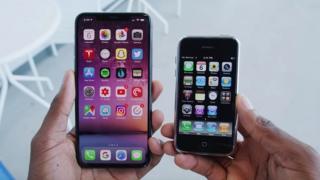 Comparaţie inedită: Marques Brownlee compară iPhone 11 Pro cu primul iPhone din 2007