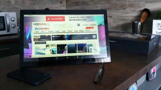 Allview Viva Home Unboxing: cea mai mare tabletă pe care am pus mâna, bună pentru bucătărit şi seriale (Video)