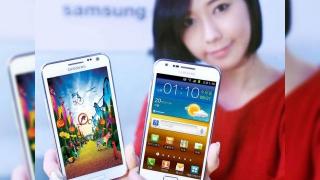 Samsung lansează versiunea albă pentru Galaxy S II HD LTE