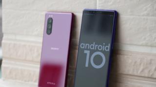 Moș Nicolae aduce un cadou pentru utilizatorii de terminale Xperia 1 și Xperia 5: Android 10 se distribuie oficial! 