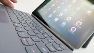 Samsung Galaxy Tab S6: Benchmark-uri demne de orice telefon flagship din 2019, dar sub iPad Pro-ul cel mai nou