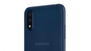 Samsung introduce smartphone-ul Galaxy A01 pe piață; Are cameră duală și costă 100 euro