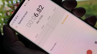 Funcția AI de voce transcrisă în text de pe noile telefoane Google, e disponibilă la Samsung de cel puțin 2 ani