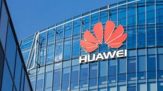 Huawei neagă ajutorul de 75 de miliarde dolari primit de la statul chinez, acuză Wall Street Journal de minciună
