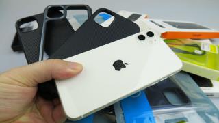 O fi iPhone 11 mai ieftin, dar are nevoie de protecţie: prezentare huse iPhone 11 de la Mobiledirect.ro (Cubz, Spigen, Baseus) + Giveaway