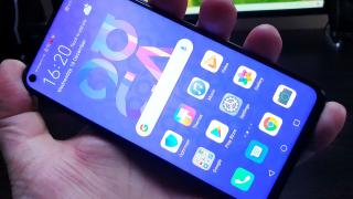 Huawei Nova 5T: Acustică de top 30, poate mai sus, chiar dacă dispune doar de un singur difuzor