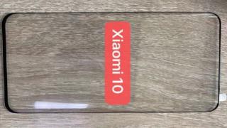 Xiaomi Mi 10 îşi dezvăluie proiecţia de ecran, evident este curbată; În mod bizar nu are orificii