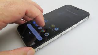 CAT S52 Review în Română; Telefon robust cu aspect de pus pe masă (plăcut, elegant)