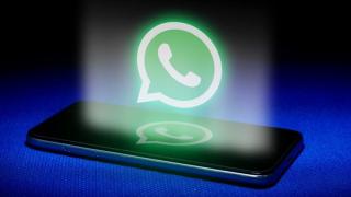 Cel mai nou release WhatsApp Beta aduce pe terminalele Android o temă întunecată (Descărcare de aici)