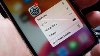 Apple iPhone 11: Bateria duce o zi de utilizare moderată