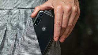 Moto G8 Power devine oficial, iar Motorola sărbătoreşte 100 de milioane de unităţi Moto G vândute global
