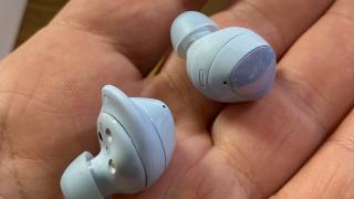 Căștile Samsung Galaxy Buds+ apar în fotografii alături de ambalajul retail; Se confirmă dublarea autonomiei