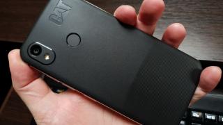 CAT S52: Design robust, dar şi finuţ de această dată