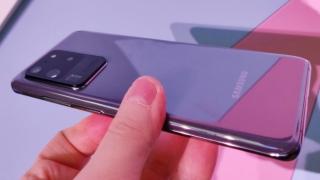 Samsung Galaxy S20 Ultra Hands-On Review: cameraphone-ul s-a întors, cu 16 GB RAM și 5G