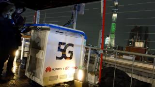 SUA susține că Huawei poate accesa în "secret" rețele mobile din întreaga lume, folosind backdoor-uri create pentru alte scopuri