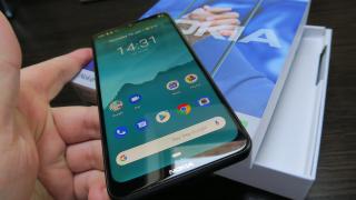 Nokia 6.2: Design generic, lucios, o personalitate cu déjà vu