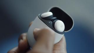 Noile căști wireless Google Pixel Buds (G1013) sunt certificate de Wireless Power Consortium; Vor sosi abia în trimestrul 3