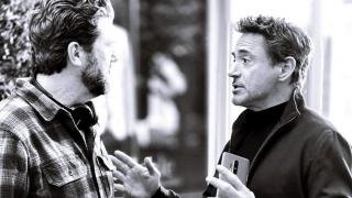 Presupuse fotografii cu OnePlus 8 Pro apar online; Vedem telefonul în mâinile lui Robert Downey Jr
