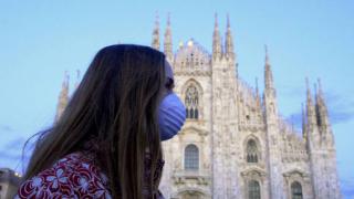 Operatorii de telefonie din Europa partajează date de localizare ale utilizatorilor pentru lupta împotriva Coronavirusului