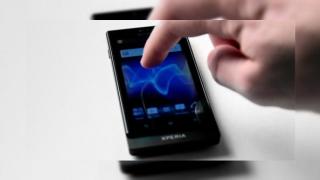 Navighează pe telefon fără să atingi ecranul cu tehnologia Floating Touch de la Sony (Video)