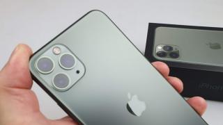 Se raţionalizează iPhone-urile! Apple pune limită de 2 bucăţi per client