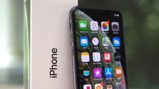 Furnizorii de componente pentru iPhone neagă întârzierea producţiei unui iPhone 5G